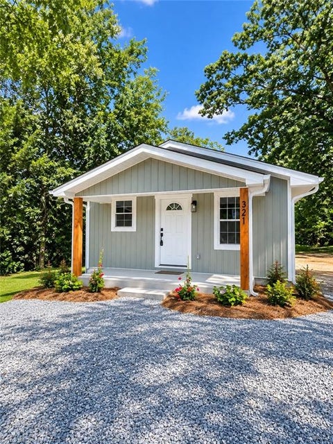 Homes For Sale - 321 New Street<br/> High Point, NC 27260