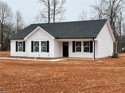 A home in Archdale