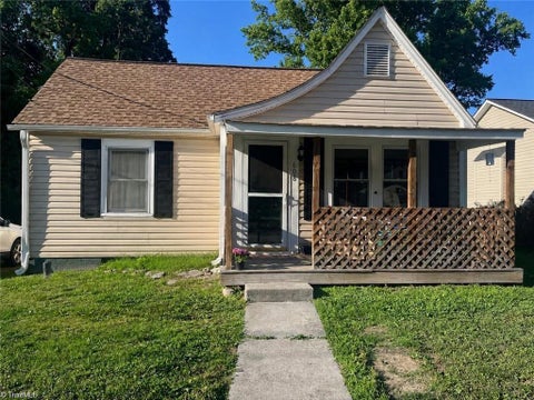 Homes For Sale - 608 Unity Street<br/> Thomasville, NC 27360