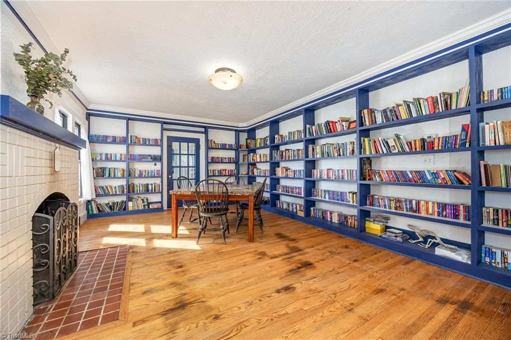 Photo of 827 Shell Road, Thomasville, NC 27360 (MLS # 1204366)