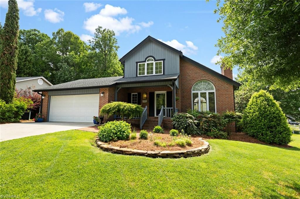 Photo of 1007 Kings Arms Court, High Point, NC 27262 (MLS # 1218559)