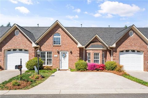 6165 Stadium Ridge Court Clemmons NC 27012