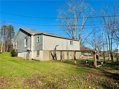 A home in Mount Airy