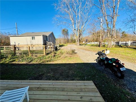 A home in Mount Airy