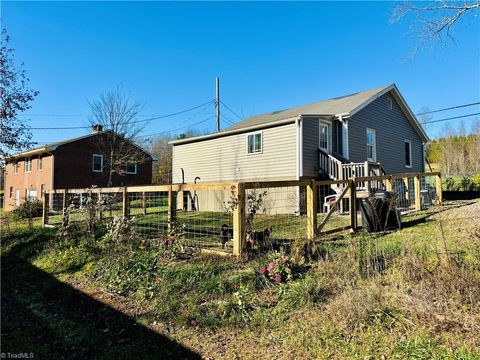 A home in Mount Airy