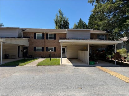 2219 Shadow Valley Rd Apt E – Investment Home