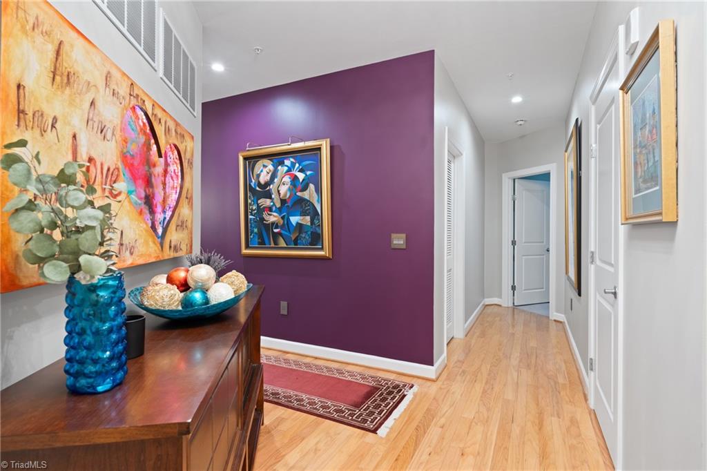 201 N Elm Street #805, Greensboro, North Carolina image 4