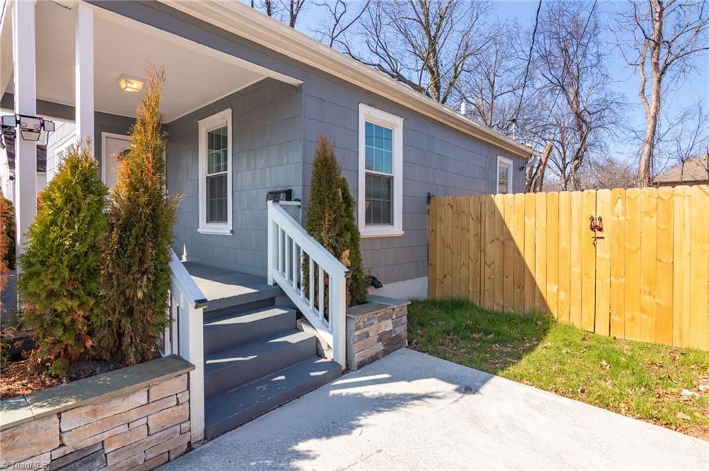 Photo of 703 Park Avenue, Greensboro, NC 27405 (MLS # 1211218)