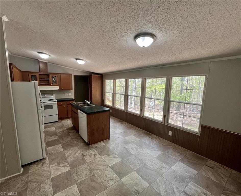 1458 Merridon Drive, Pinnacle, North Carolina image 5