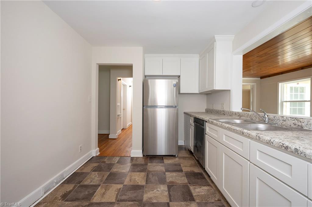 Greensboro, North Carolina 27405, United States, 3 Bedrooms Bedrooms, ,2 BathroomsBathrooms,Residential,Active,176530