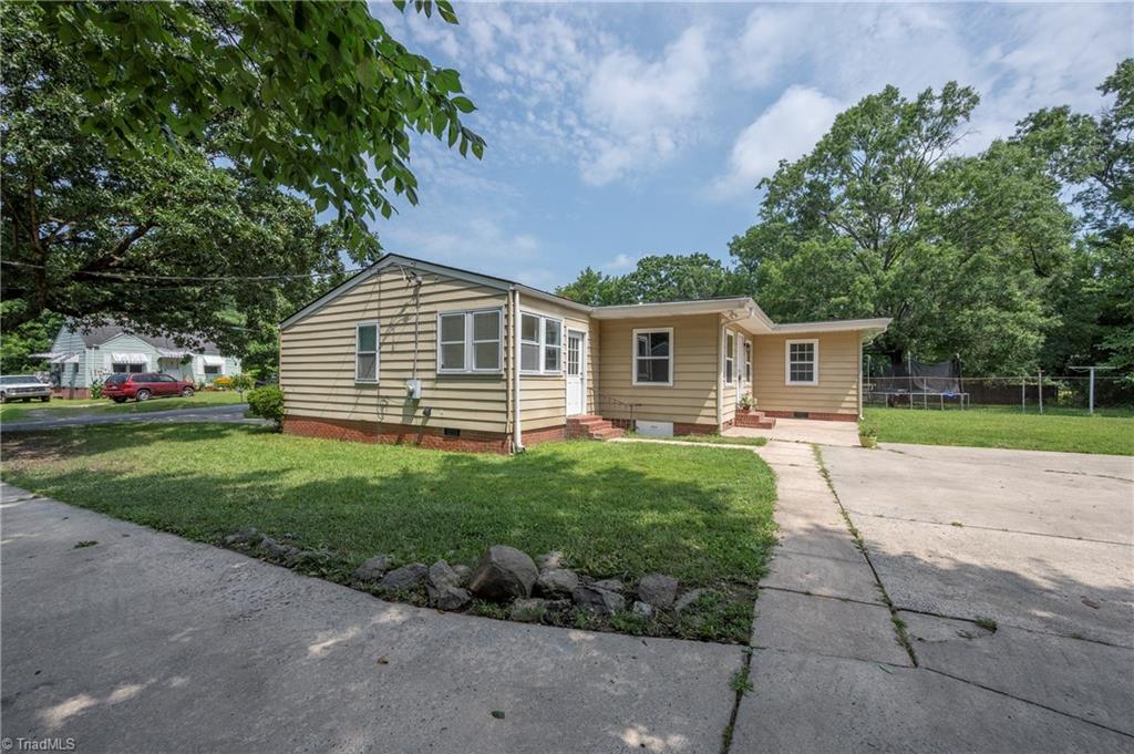 Greensboro, North Carolina 27405, United States, 3 Bedrooms Bedrooms, ,2 BathroomsBathrooms,Residential,Active,176530