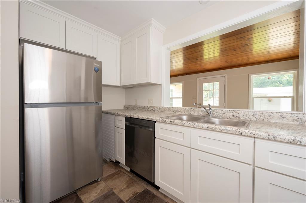 Greensboro, North Carolina 27405, United States, 3 Bedrooms Bedrooms, ,2 BathroomsBathrooms,Residential,Active,176530