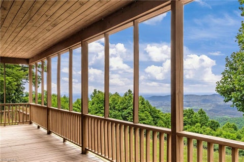 Homes For Sale - 576 Lake Vista Drive<br/> Alleghany County, Glade Valley, NC 28627