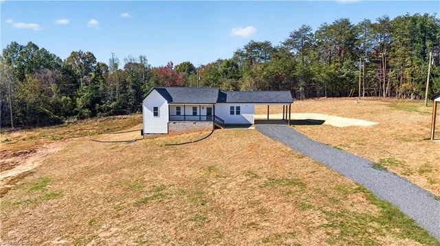 162 Adkins Road, photo 5 of 44