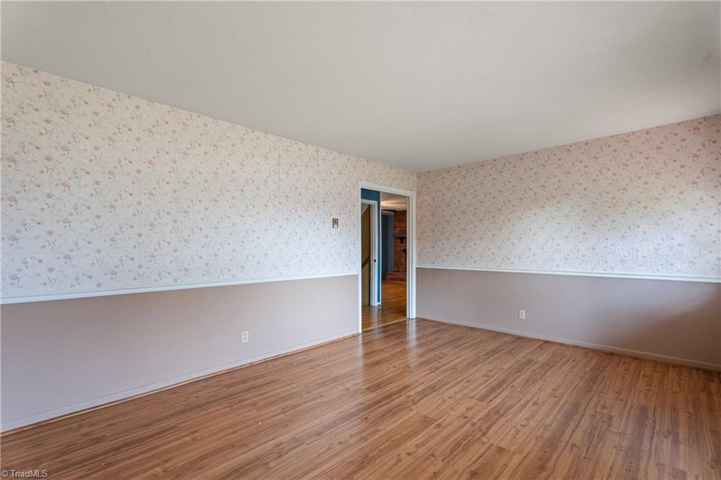 Kernersville, North Carolina 27284, United States, 3 Bedrooms Bedrooms, ,2 BathroomsBathrooms,Residential,Pending,216818