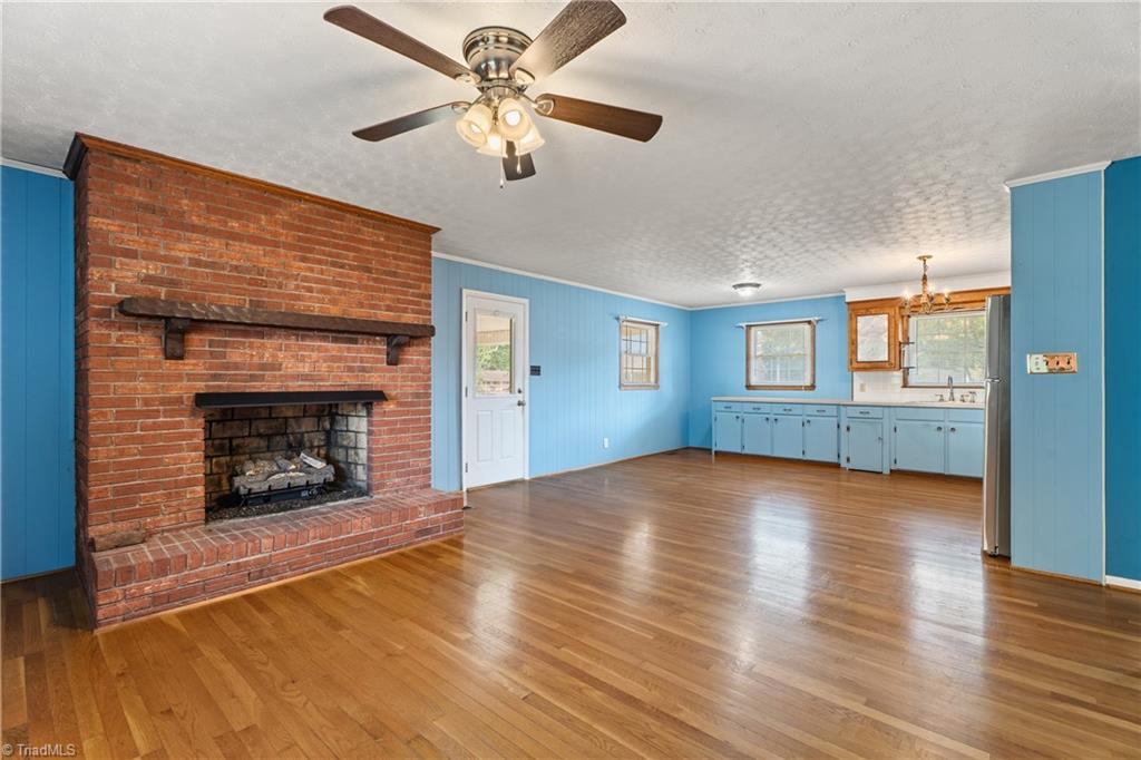 Kernersville, North Carolina 27284, United States, 3 Bedrooms Bedrooms, ,2 BathroomsBathrooms,Residential,Pending,216818