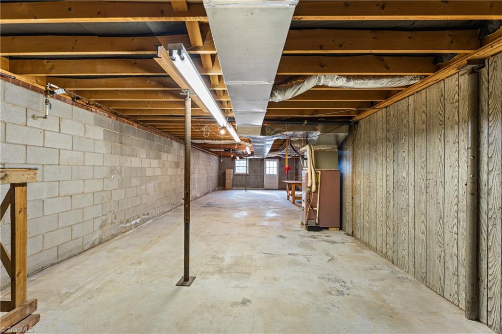 Kernersville, North Carolina 27284, United States, 3 Bedrooms Bedrooms, ,2 BathroomsBathrooms,Residential,Pending,216818