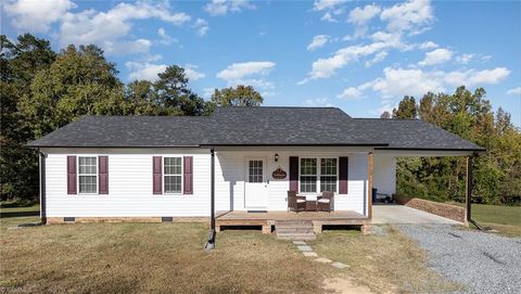 A home in Archdale