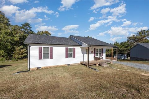 A home in Archdale