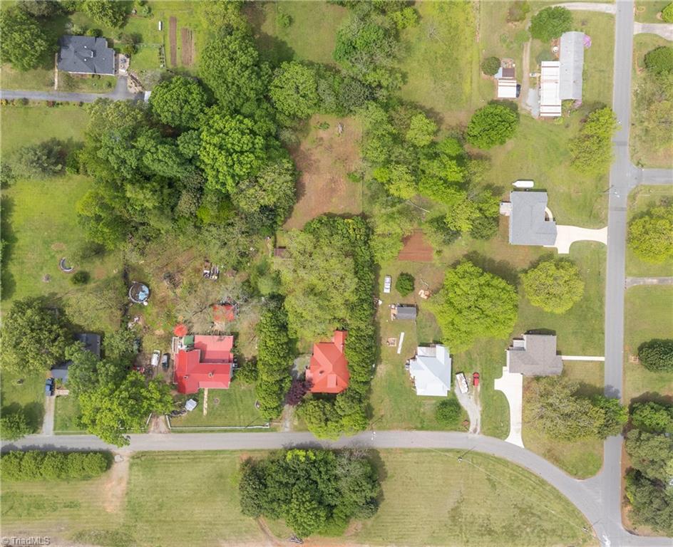 429 N Asheboro Street, Liberty, North Carolina image 45