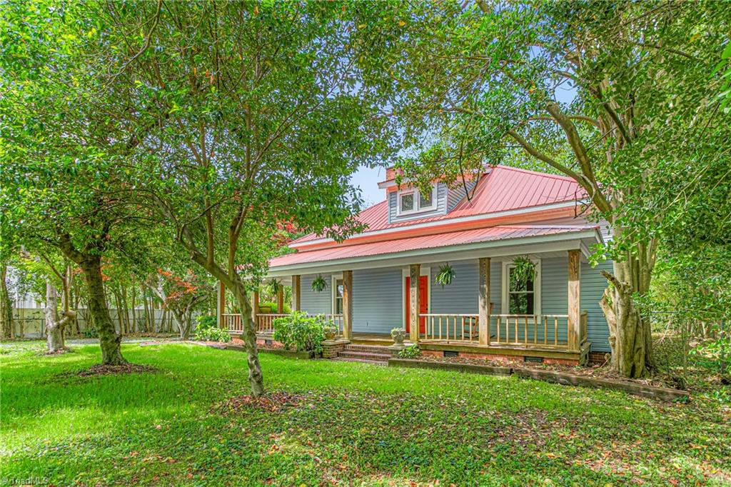 429 N Asheboro Street, Liberty, North Carolina image 2
