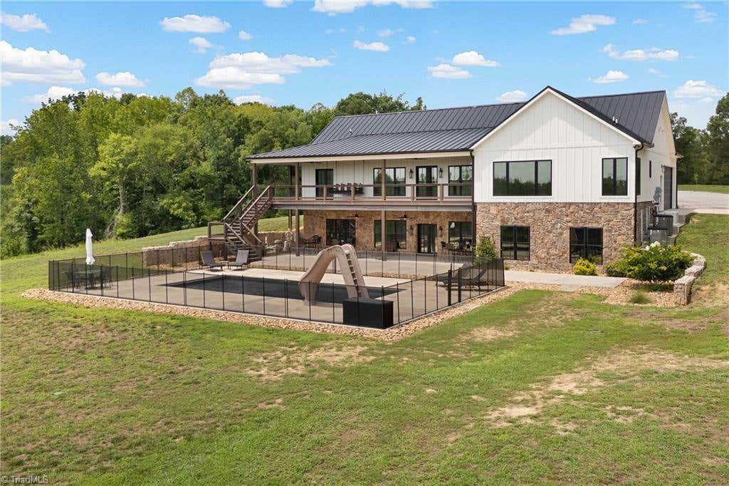 Photo of 277 Crooked Road, Blanch, NC 27212 (MLS # 1229619)