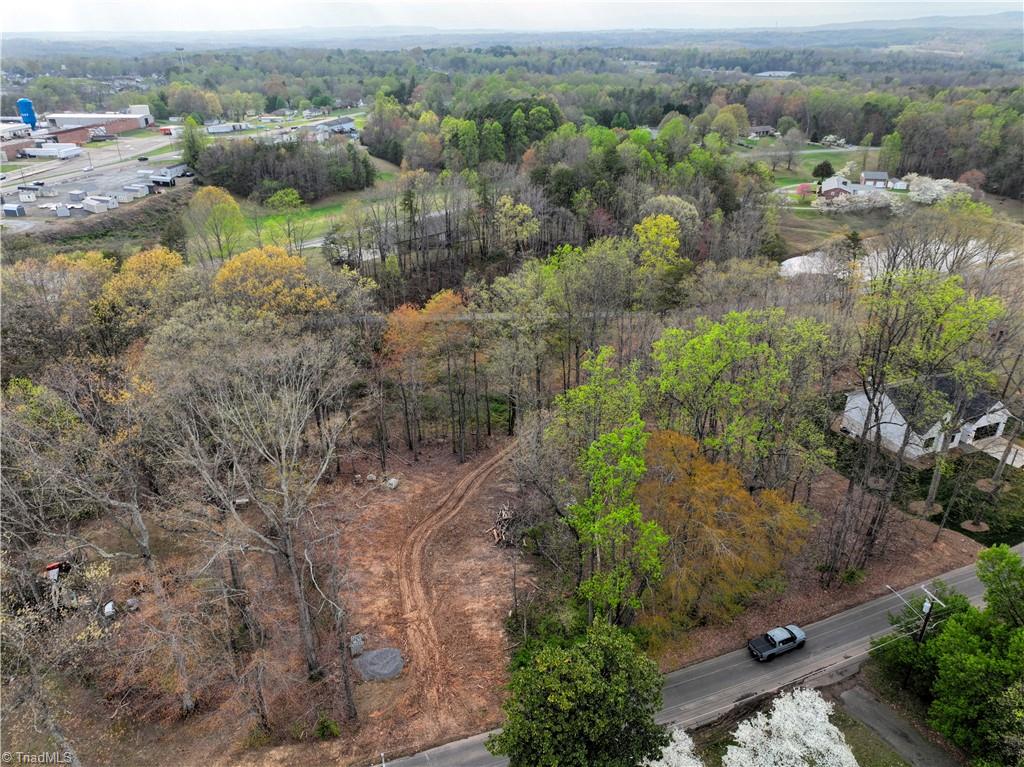 Crestwood Drive, Pilot Mountain, North Carolina image 1