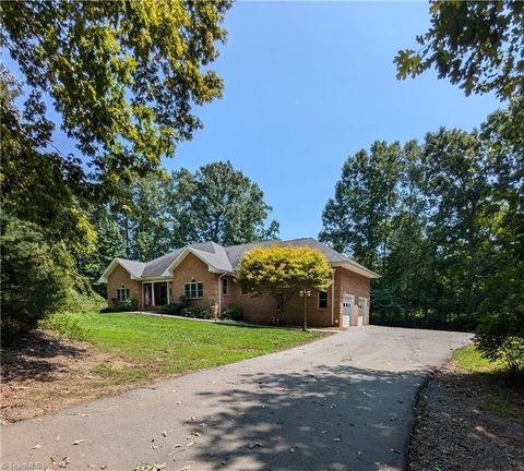 A home in Yadkinville