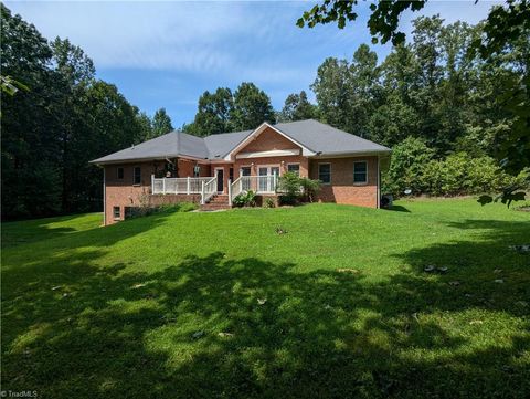 A home in Yadkinville