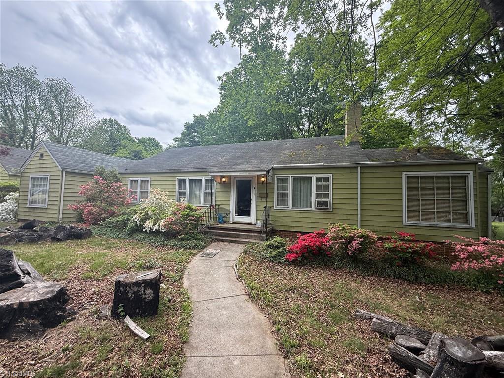 825 Crescent Drive, Reidsville, North Carolina image 1