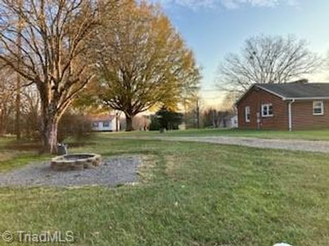 A home in Mount Airy