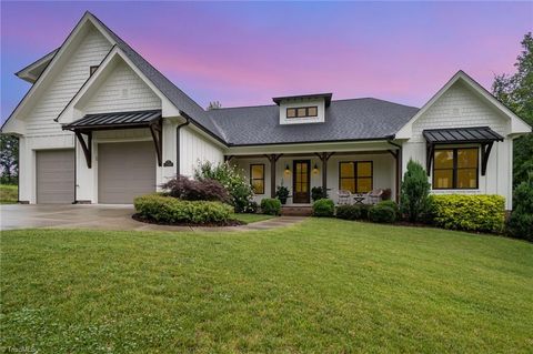 2519 Rivers Edge Road Summerfield NC 27358