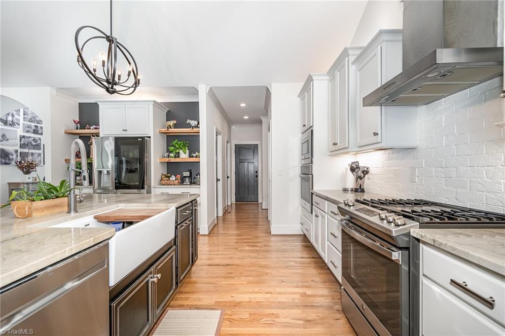 2519 Rivers Edge Road