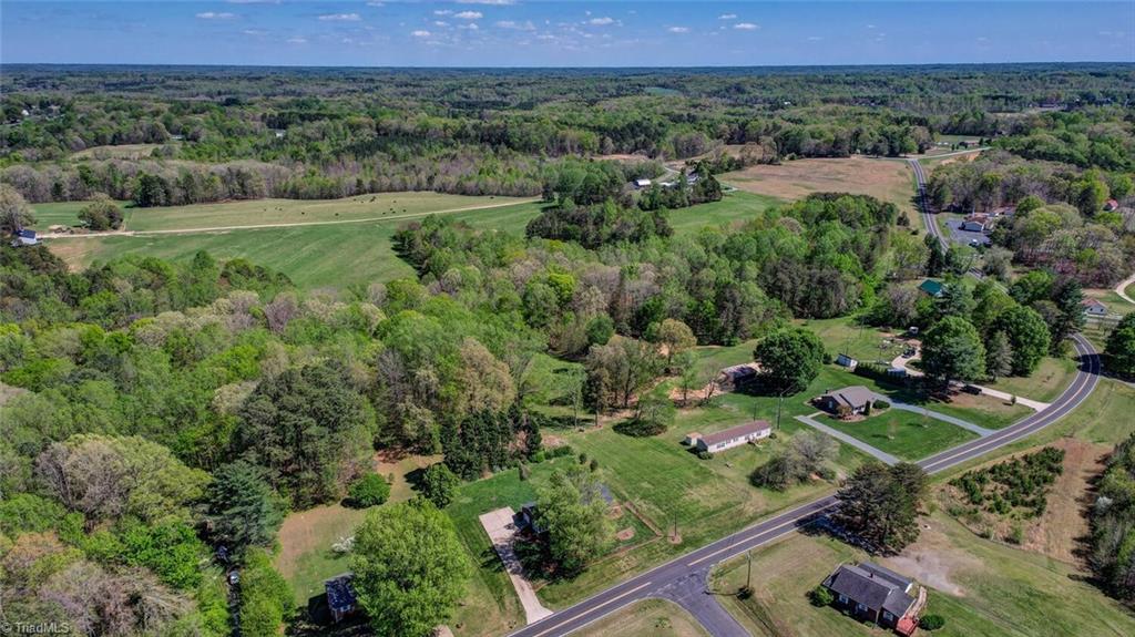 6205 Salem Chapel Road, Walnut Cove, North Carolina image 7