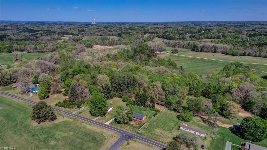 6205 Salem Chapel Road, Walnut Cove, North Carolina image 6