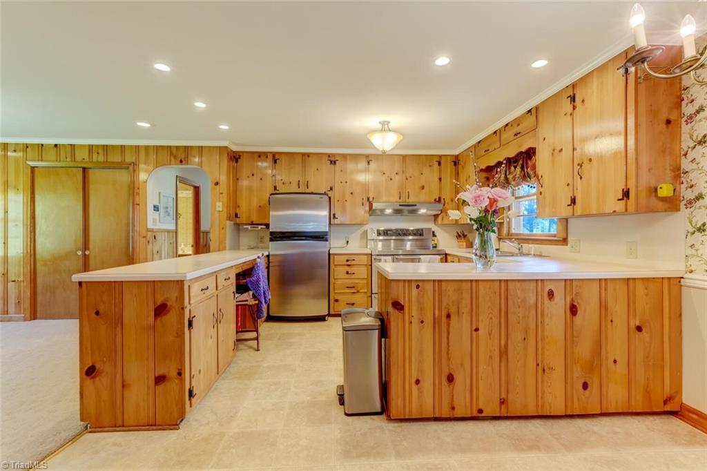 6205 Salem Chapel Road, Walnut Cove, North Carolina image 17
