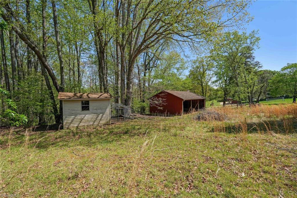 6205 Salem Chapel Road, Walnut Cove, North Carolina image 32