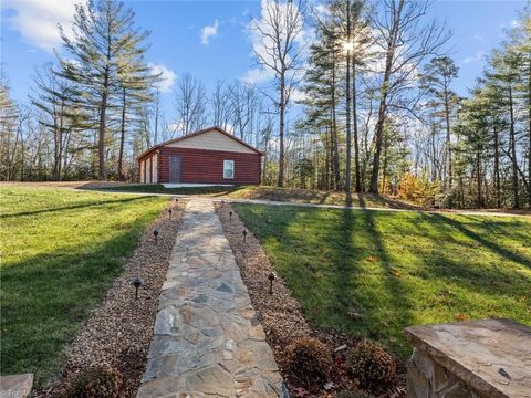 A home in Mount Airy