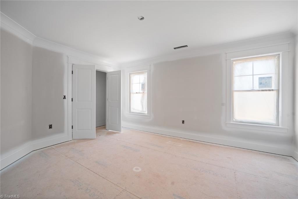 Winston-Salem, North Carolina 27106, United States, 4 Bedrooms Bedrooms, ,4 BathroomsBathrooms,Residential,Active,97357