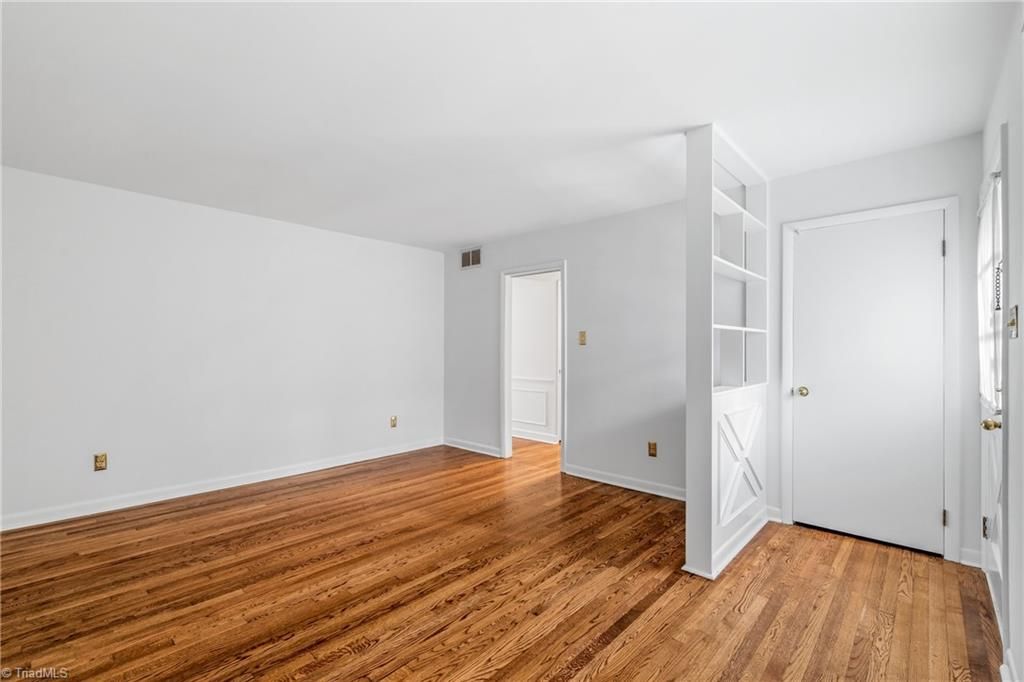 Photo of 4017 Wexford Drive, Greensboro, NC 27406 (MLS # 1214091)