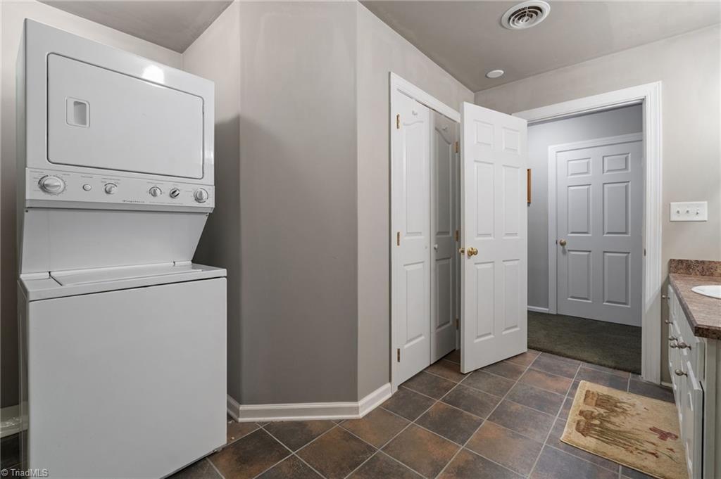 5752 Davis Road, Walkertown, North Carolina image 33