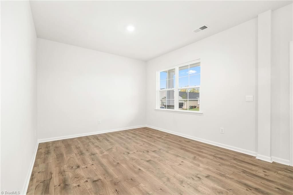 Photo of 3017 Middle Creek Lane, Greensboro, NC 27405 (MLS # 1210281)