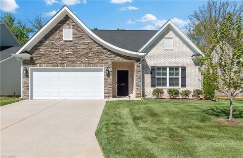 Homes For Sale - 1057 Woodview Ridge Trail<br/> Forsyth County, Lewisville, NC 27023