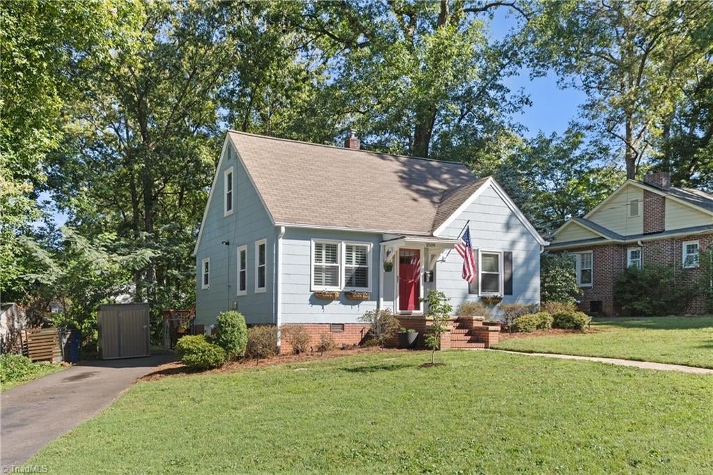 Photo of 2509 Walker Avenue, Winston-Salem, NC 27103 (MLS # 1236958)