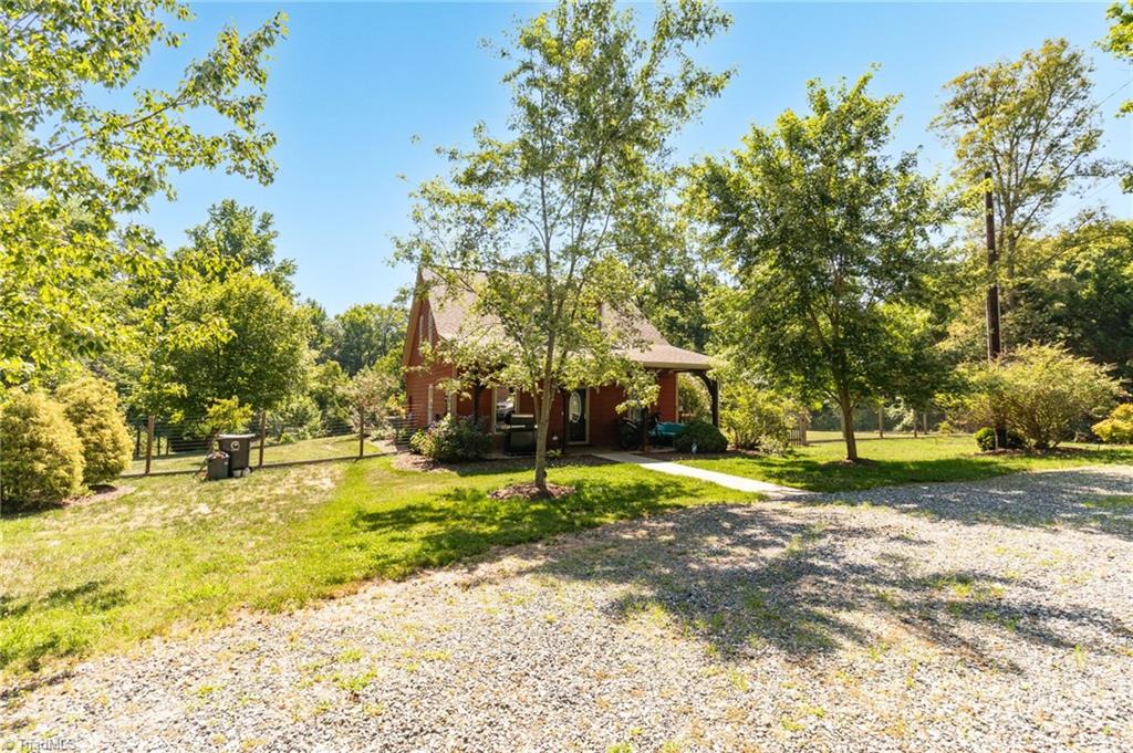 Photo of 2108 Glenside Drive, Greensboro, NC 27405 (MLS # 1230699)