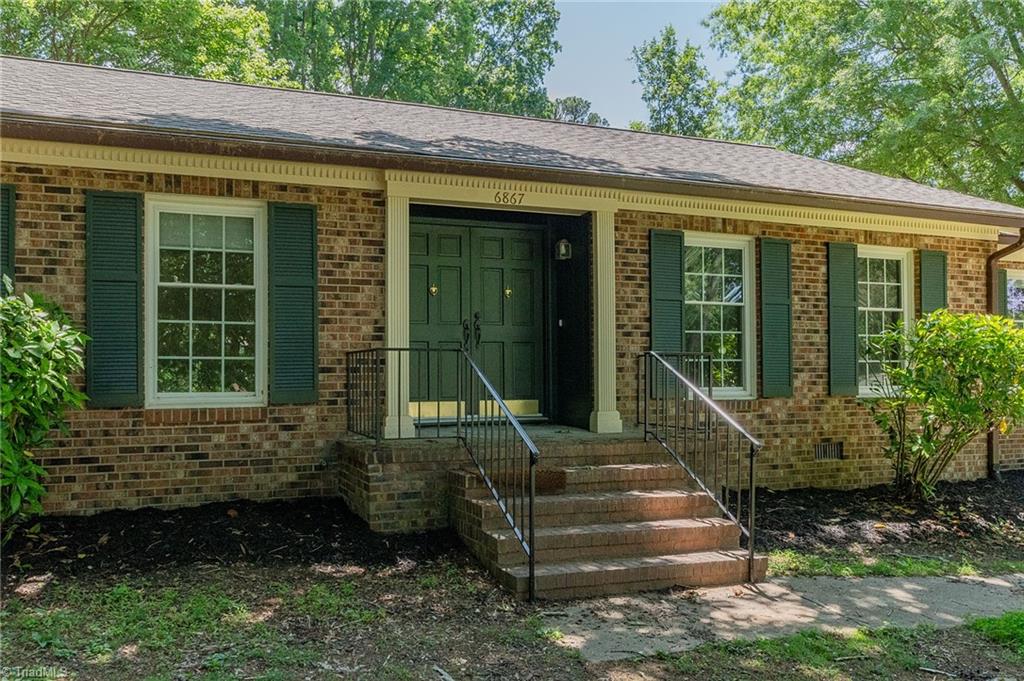 6867 Colonial Club Drive, Thomasville, North Carolina image 3