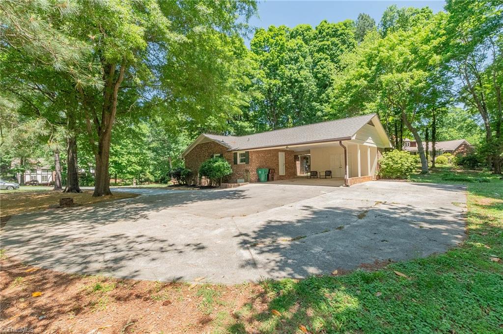 6867 Colonial Club Drive, Thomasville, North Carolina image 21