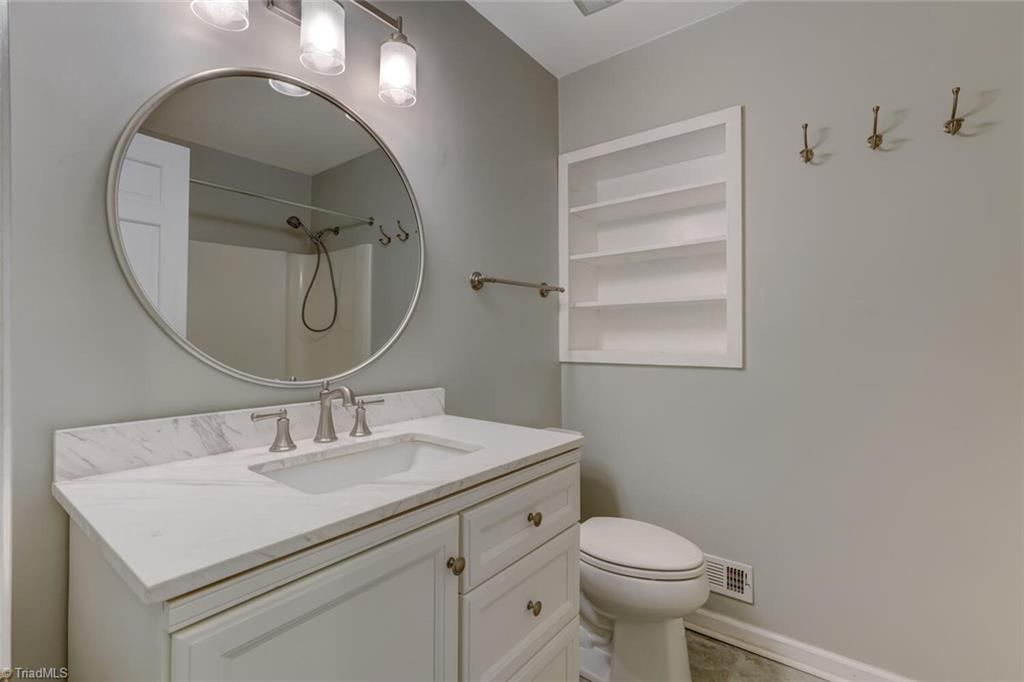 3805 Derbyshire Drive, Greensboro, North Carolina image 19