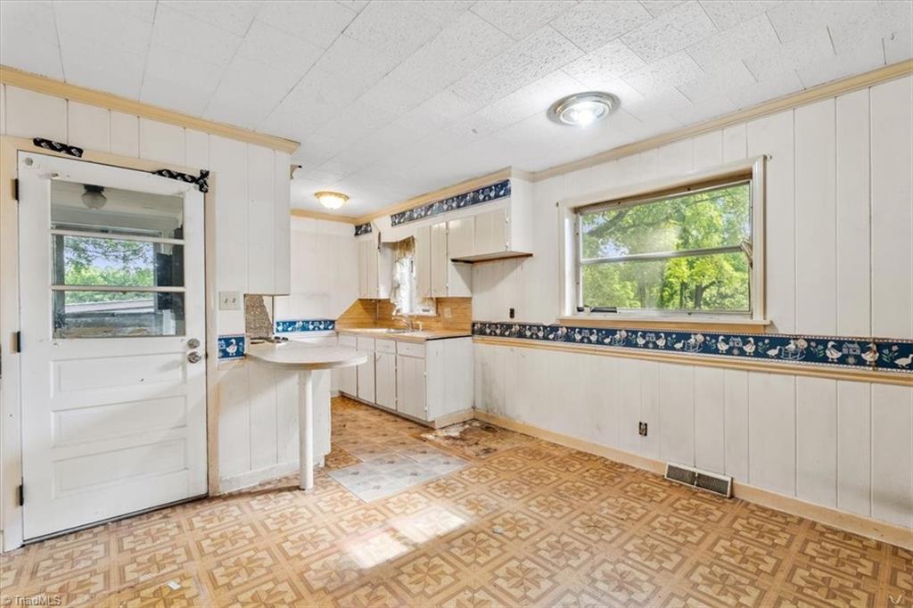 2249 Pisgah Church Road, Kernersville, North Carolina image 15