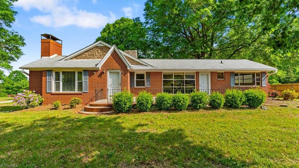 2249 Pisgah Church Road, Kernersville, North Carolina image 1